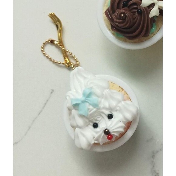 mini cupcake dog charm / keychain - Picture 5 of 7